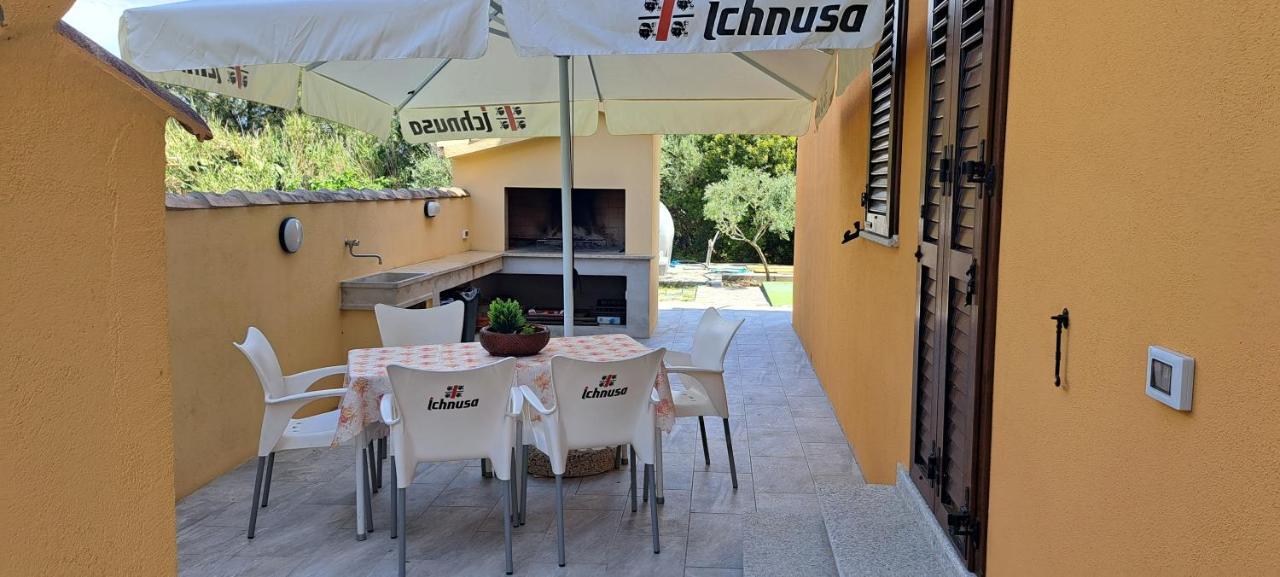 Ferienwohnung Casa Terra Del Sole Pula Exterior foto